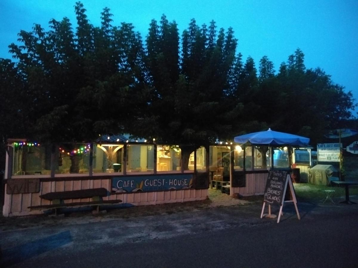 Готель Zenzela Surf House Naujac-sur-Mer Екстер'єр фото